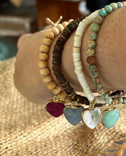 Load image into Gallery viewer, Heart Dangle Bracelet
