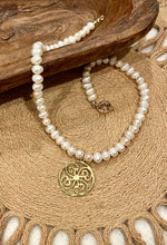 Load image into Gallery viewer, Pearl Necklace
